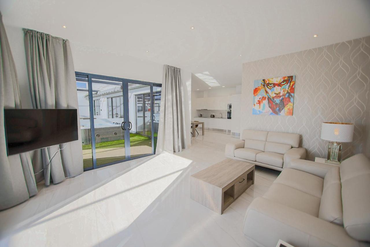 Atlantico Plaza Suite 6A - 2 Beds - 2 Baths Puerto del Carmen  Eksteriør bilde